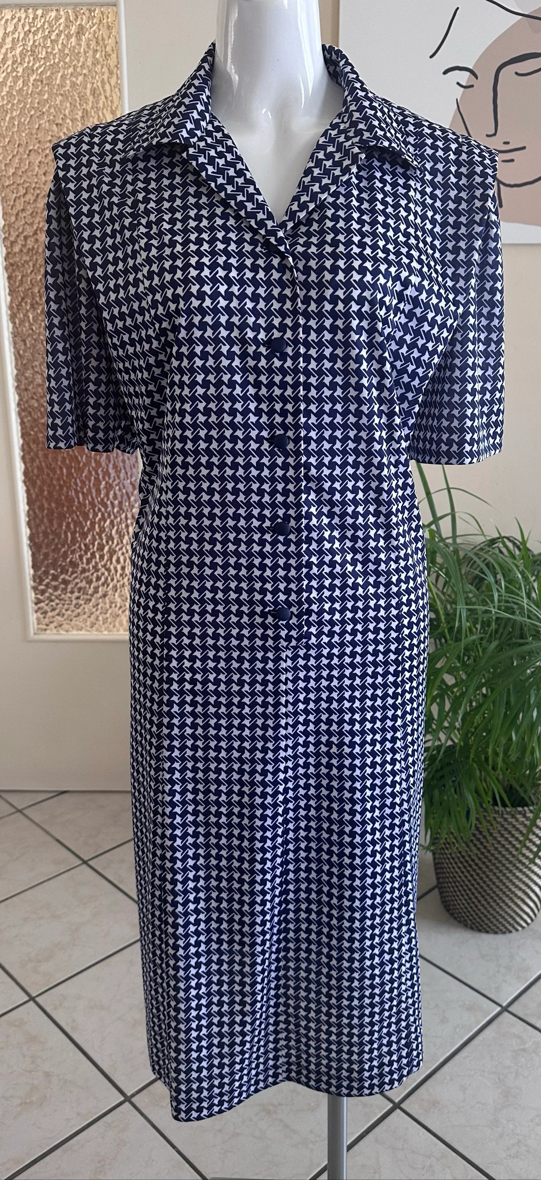 Navy and White Printed Vintage Dress Size 48/50 – Impeccable Condition – photo 6